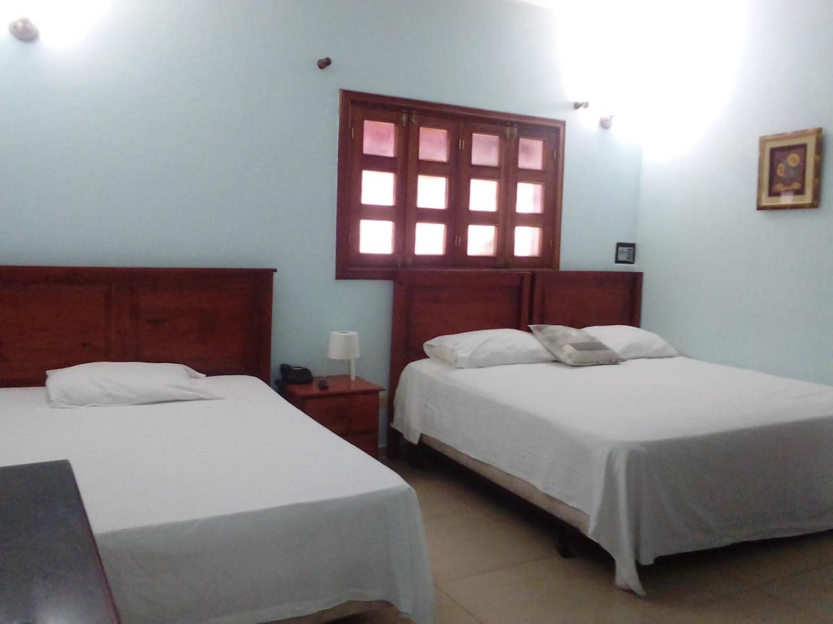 Hotel Aluge Santo Domingo Eksteriør bilde