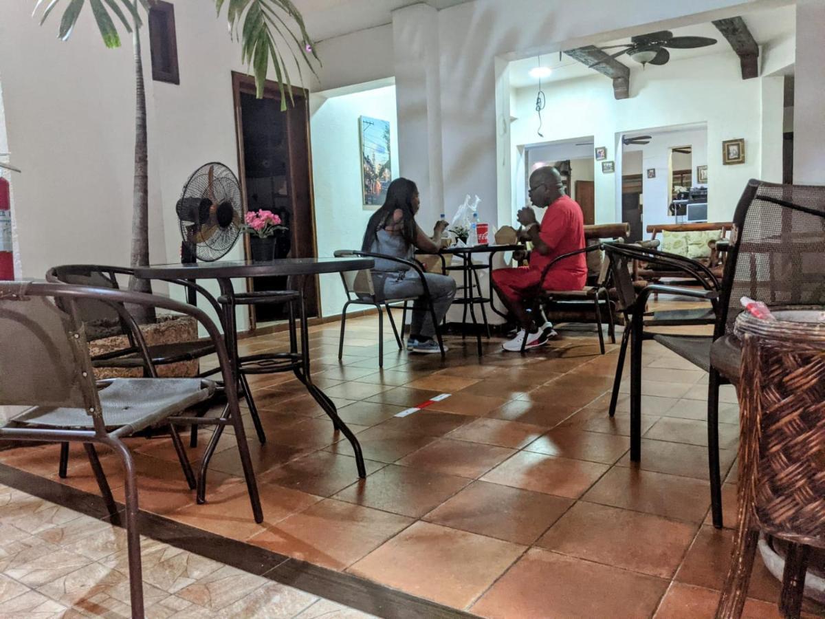 Hotel Aluge Santo Domingo Eksteriør bilde