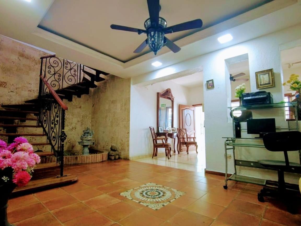 Hotel Aluge Santo Domingo Eksteriør bilde