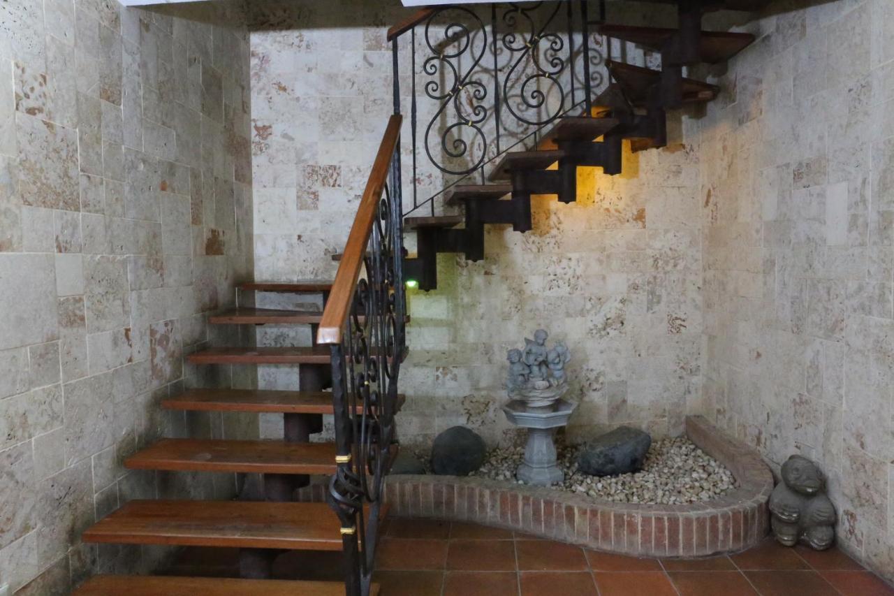 Hotel Aluge Santo Domingo Eksteriør bilde