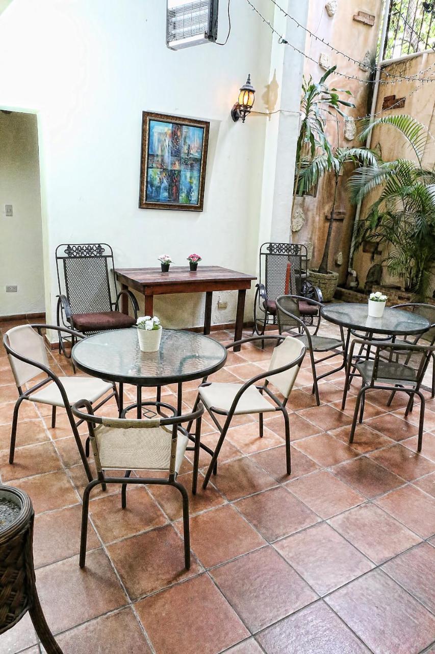 Hotel Aluge Santo Domingo Eksteriør bilde